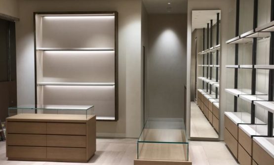 LOCALE Realizzazione arredamento negozio per Bottega Veneta BARCELLONA