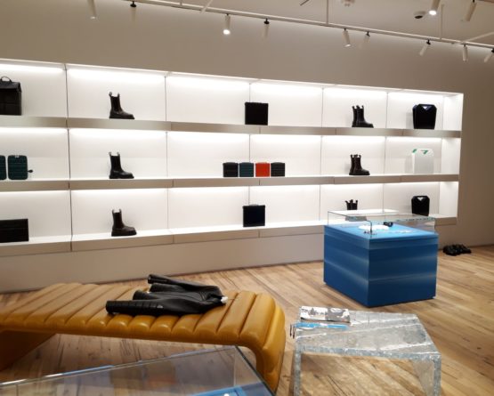 LOCALE Realizzazione arredamento negozio per Bottega Veneta MIAMI 02